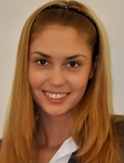 Сколько лет Агате Муцениеце