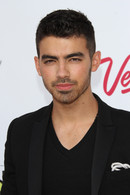 Сколько лет Джо Джонасу